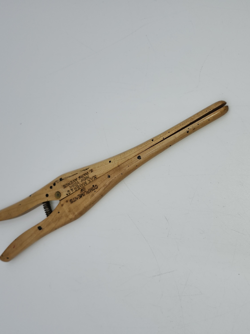 MAX MAYER & CO NEW YORK 2 PARK AVENUE VINTAGE WOOD GLOVE STRETCHER